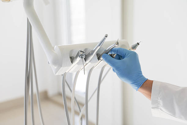 24/7 Emergency Teeth Whitening experts in Roanoke, IL